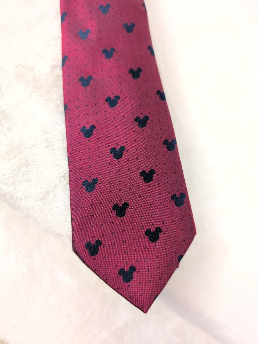 Disney 100% silk maroon red Mickey Mouse pin dot tie Classic Office Fangear